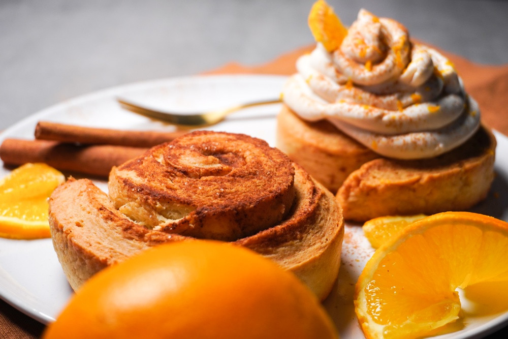 Rezeptbild für Zimtschnecken mit Orangen-Topping